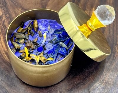 A Third Eye Chakra healing candle is specially crafted with indigo hues and intuitive aromas to promote clarity and insight.
